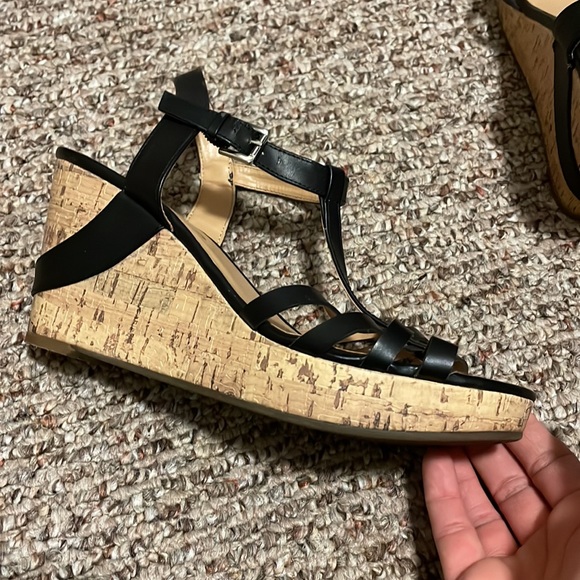 Unisa Faux Cork Wedges.  Guc some signs of wear. - Picture 7 of 10